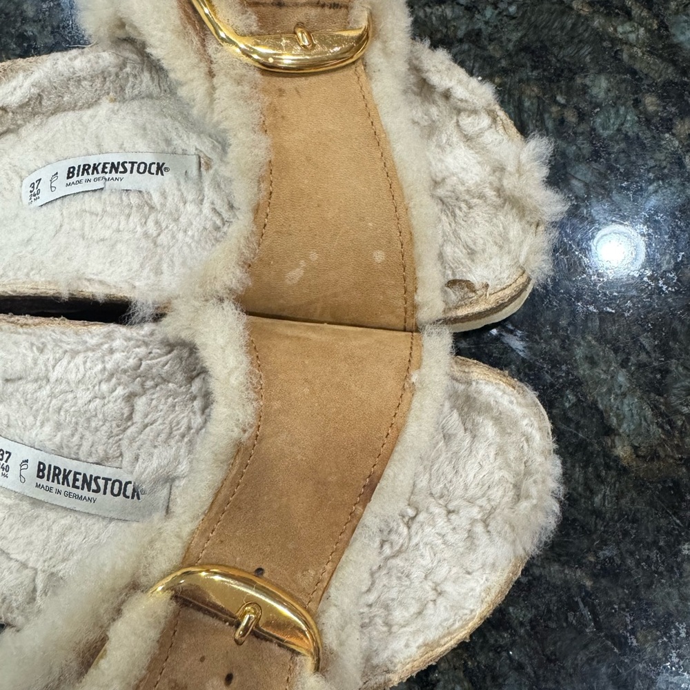 Birkenstock Madrid Big Buckle Tan Shearling Clogs - Picture 5 of 13
